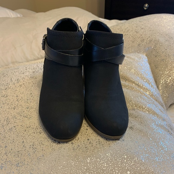 Indigo black suede ankle booties - Picture 6 of 7